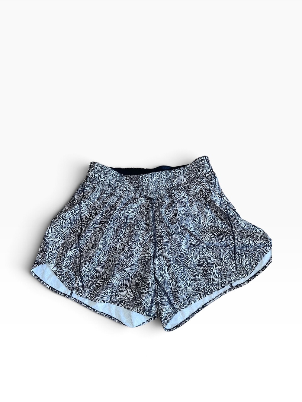 Lululemon Tracker Short 4” Sporadic Black Rhino Grey Running Shorts Size 8